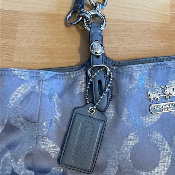 Coach purse - Picture 3 of 4